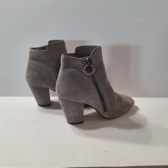 1.State Academia Classic Preete Light Gray Soft Suede Preppy Ankle Boots Size 9 - Picture 6 of 11
